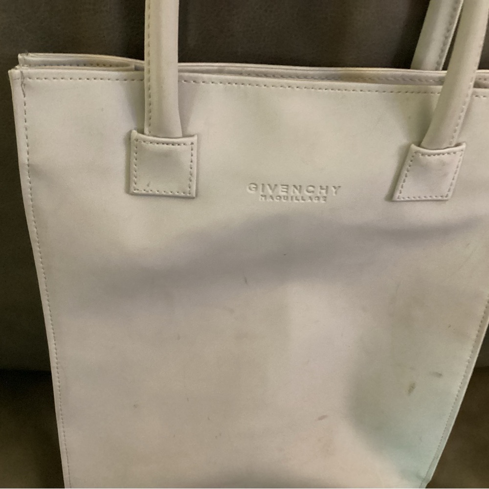 Givenchy tote - Picture 3 of 7